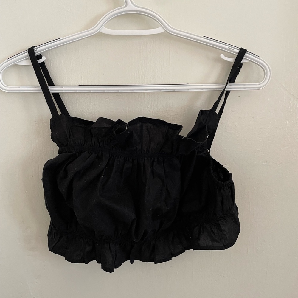 Black crinkle top